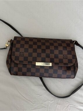 Designer-Style Brown Check Crossbody Bag